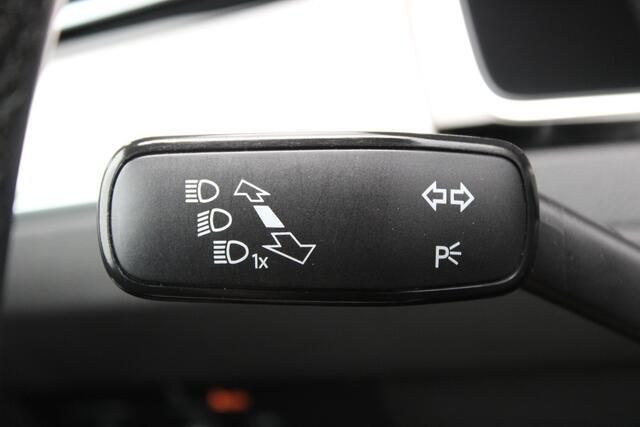 Volkswagen PASSAT Variant 1.4 TSI Highline Business R