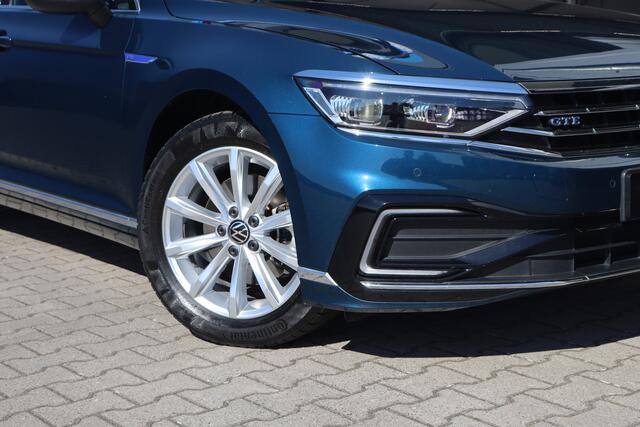 Volkswagen PASSAT Variant 1.4 TSI PHEV GTE Business | Trekhaak | Matrix | Camera |