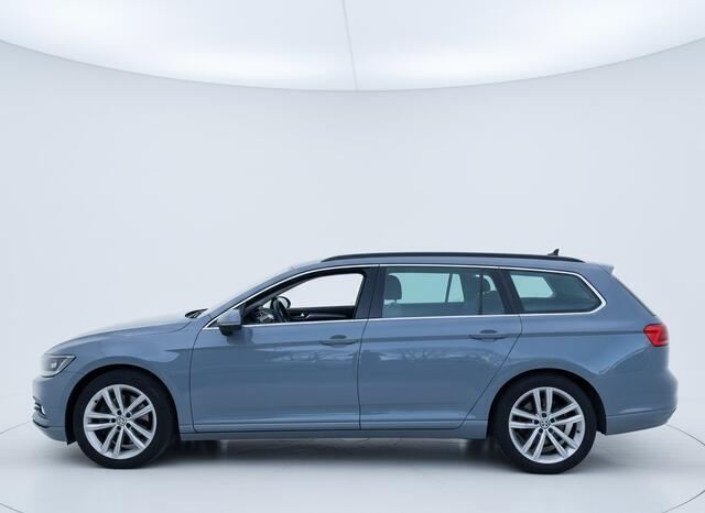 Volkswagen PASSAT Variant 1.5 TSI 150PK DSG BUSINESS CAMERA/NAVI/CARPLAY
