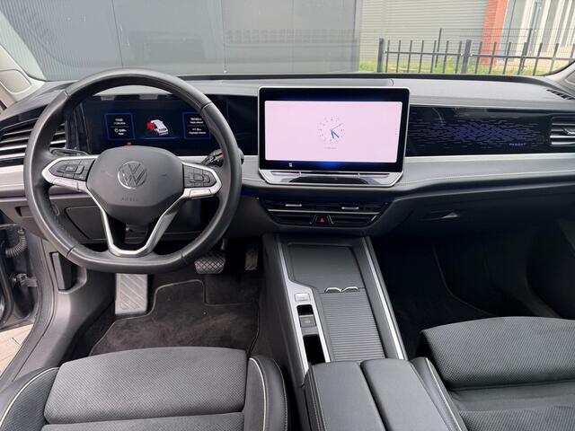 Volkswagen PASSAT Variant 1.5 eHybrid 204pk Elegance PHEV - Stoelkoeling - HUD - Navi - Camera - ACC - Blind Spot - Ergocomfortstoel - Rijklaar