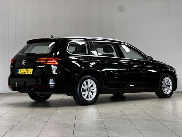 Volkswagen PASSAT Variant 1.4 TSI Connected Series/ Camera/ 16'' LMV/ DAB+/ LED koplampen/ Apple + Android/ Groot Navi/ Clima/ Cruise/ Elek. pakket/ Isofix/ Bluetooth/ Multi. LEDER. Stuur/ Mistl./ PDC V+A/ Chroom.