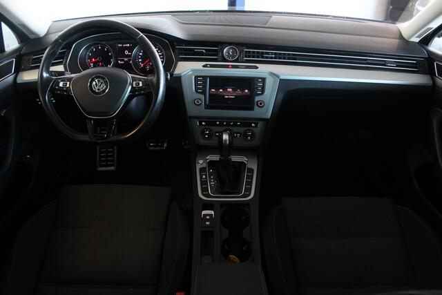 Volkswagen PASSAT Variant 1.4 TSI ACT Comfortline LED Matrix | Cruise | Navi | Bluetooth | Clima | 17" LMV | Privacy glass | PDC V+A