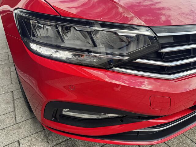 Volkswagen PASSAT 1.5 TSI Business ACC/CARPLAY/CAMERA