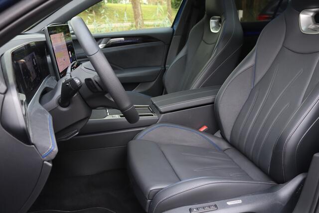 Volkswagen PASSAT Variant 1.5 eHybrid 272PK R-Line Black Style Leder/Pano/IQ.Light/360/Headup/HK/Navi Max/ACC/19"/Trekhaak wegkl.