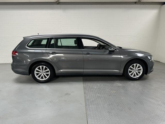 Volkswagen PASSAT Variant 1.4 TSI ACT Comfortline Business CLIMA // CRUISE // TREKHAAK // NAVI