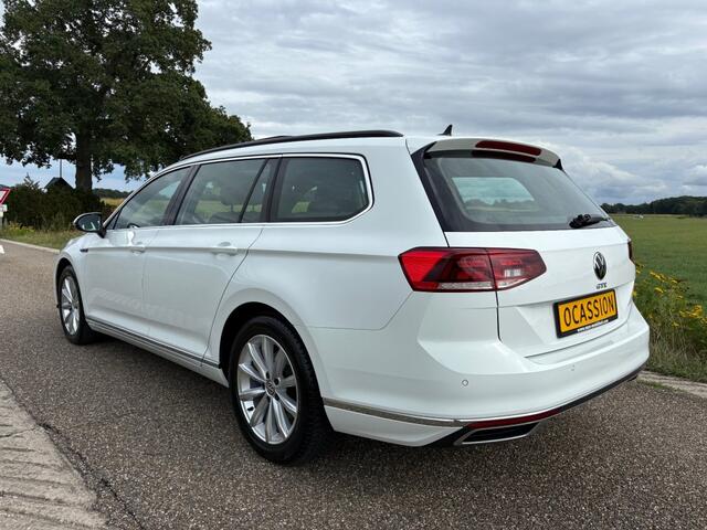 Volkswagen PASSAT 1.4 TSI GTE / BUSSINESS / PANO / NETTE STAAT / VOL