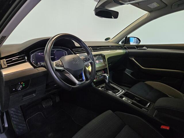 Volkswagen PASSAT Variant 1.4 TSI PHEV GTE / IQ Light / Trekhaak / Camera / Winterpack