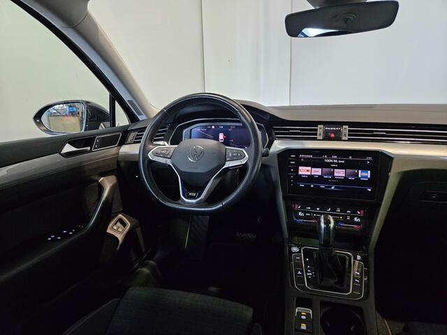 Volkswagen PASSAT Variant 1.4 TSI PHEV GTE / IQ Light / Trekhaak / Camera / Winterpack