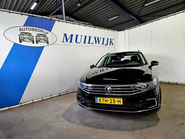 Volkswagen PASSAT Variant 1.4 TSI PHEV GTE / IQ Light / Trekhaak / Camera / Winterpack