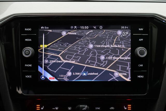 Volkswagen PASSAT Variant 1.4 TSI PHEV GTE Business Panoramadak, ACC, Apple Carplay, Trekhaak, Camera, Keyless