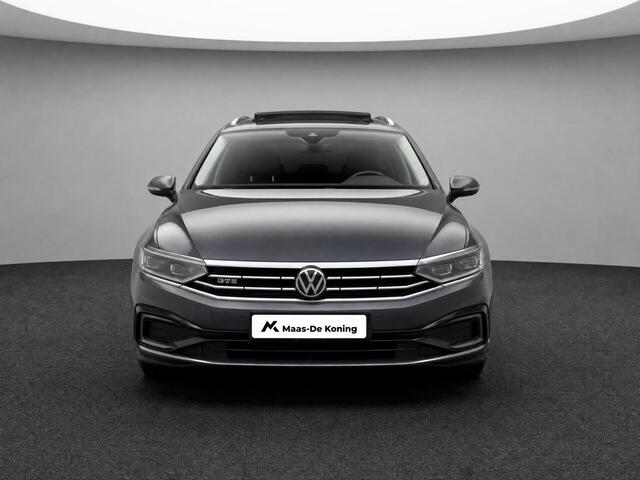 Volkswagen PASSAT Variant 1.4 TSI 218pk DSG PHEV GTE Business · Panoramadak · Camera · Apple/Android Car Play · Navigatie · Stoelverwarming · 18'' Inch ·