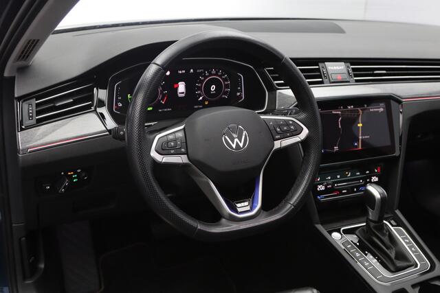 Volkswagen PASSAT Variant 218 PK 1.4 TSI PHEV GTE Business PHEV, Panoramadak, Trekhaak, Memory, Leder