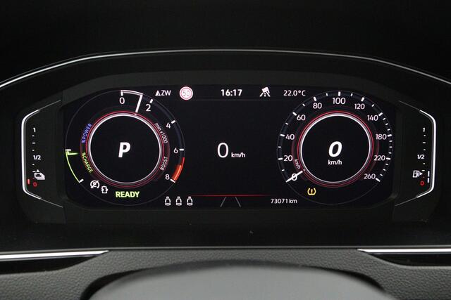 Volkswagen PASSAT Variant 218 PK 1.4 TSI PHEV GTE Business PHEV, Panoramadak, Trekhaak, Memory, Leder