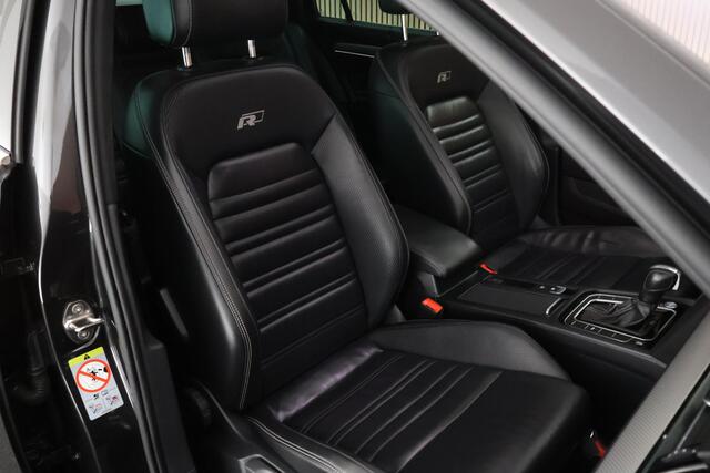 Volkswagen PASSAT Variant 1.5 TSI 150pk DSG R-Line Business + Trekhaak Camera Keyless Leder Panoramadak Stoelverwarming Navigatie