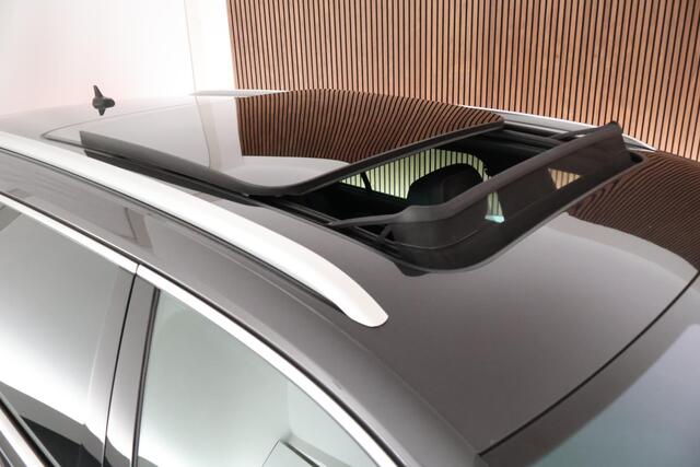 Volkswagen PASSAT Variant 1.5 TSI 150pk DSG R-Line Business + Trekhaak Camera Keyless Leder Panoramadak Stoelverwarming Navigatie