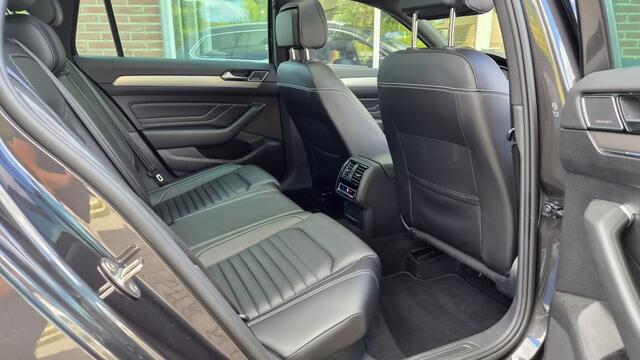 Volkswagen PASSAT Variant 1.5 TSI R-Line Bns+, Pano, Leder, Full option, NL!