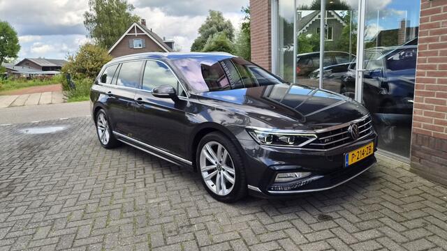 Volkswagen PASSAT Variant 1.5 TSI R-Line Bns+, Pano, Leder, Full option, NL!
