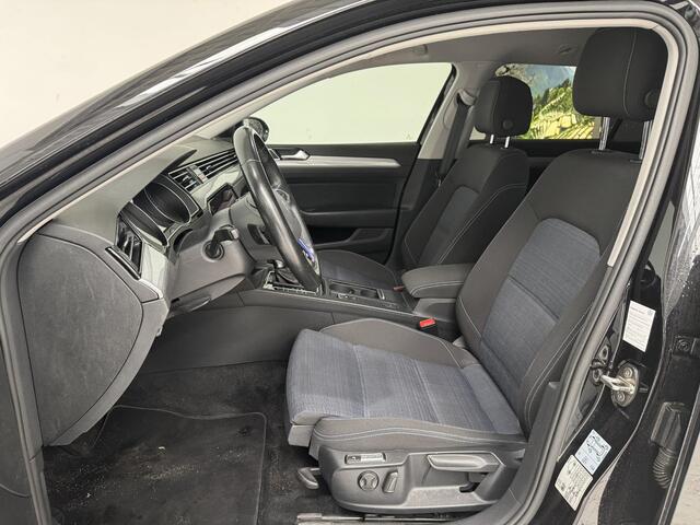 Volkswagen PASSAT Variant 1.4 TSI PHEV GTE Business | Navigatie | Camera | Stoelverwarming | Trekhaak | Adaptive Cruise Control |