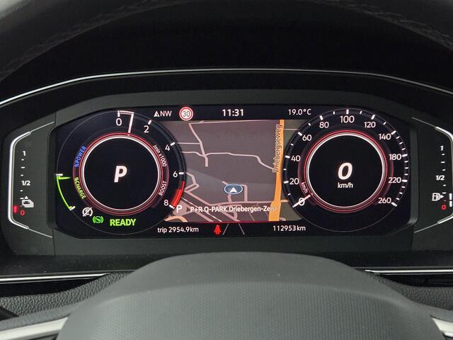 Volkswagen PASSAT Variant 1.4 TSI PHEV GTE Business | Leder | Winterpakket | Sfeerverlichting | Camera |