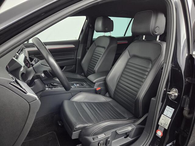 Volkswagen PASSAT Variant 1.4 TSI PHEV GTE Business | Leder | Winterpakket | Sfeerverlichting | Camera |