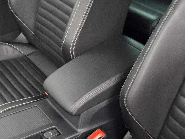 Volkswagen PASSAT Variant 1.4 TSI PHEV GTE Business | Leder | Winterpakket | Sfeerverlichting | Camera |