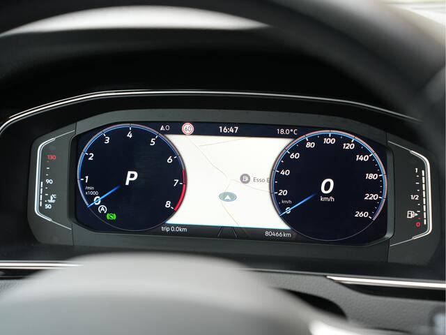 Volkswagen PASSAT Variant 1.5 TSI Business | Voorruit verwarmbaar en warmtewerend | LED | Draadloze telefoonlader |