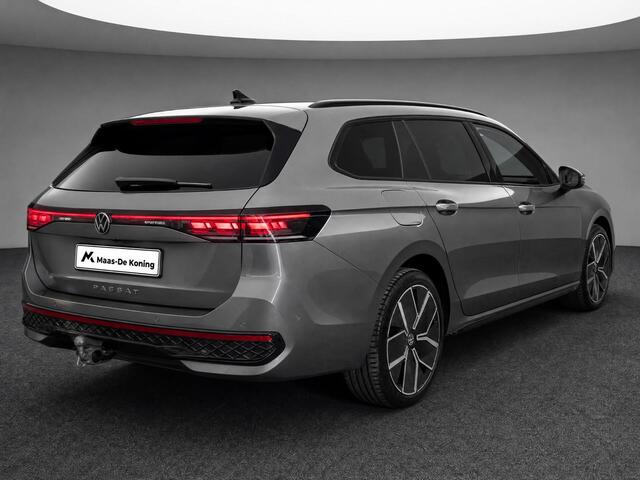 Volkswagen PASSAT Variant 1.5eHybrid 200kW/272PK R-Line Black Style · Panoramadak · Leder · Trekhaak · 360°Camera · Garantie t/m 24-08-2030 of 100000km.