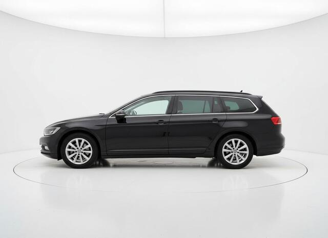 Volkswagen PASSAT Variant 1.5 TSI Comfortline Business TREKHAAK - CAMERA