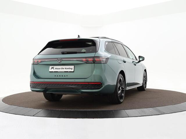 Volkswagen PASSAT Variant 1.5 eTSI 272pk DSG R-Line Edition · Panoramadak · Camera · Inklap. Trekhaak · Harman Kardon Sound · Head-Up Display · Massagefunctie · Garantie t/m 13-03-2030 of 100.000km