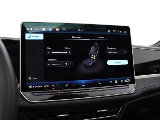Volkswagen PASSAT Variant 1.5 eTSI 272pk DSG R-Line Edition · Panoramadak · Camera · Inklap. Trekhaak · Harman Kardon Sound · Head-Up Display · Massagefunctie · Garantie t/m 13-03-2030 of 100.000km