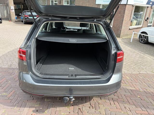Volkswagen PASSAT Variant 1.4 TSI ACT Connected Series AUTOMAAT TREKHAAK CAMERA STOELVERWARMING