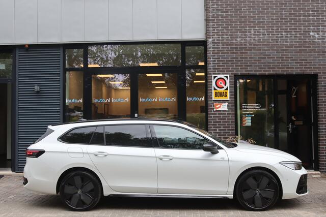 Volkswagen PASSAT Variant 1.5 eHybrid 272PK R-Line Black Style+ Leder/Pano/IQ.Light/360/Headup/HK/Navi Max/ACC/19"/Trekhaak wegkl.