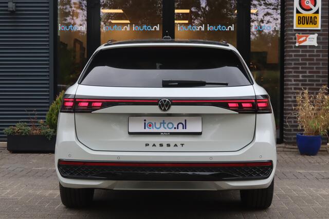 Volkswagen PASSAT Variant 1.5 eHybrid 272PK R-Line Black Style+ Leder/Pano/IQ.Light/360/Headup/HK/Navi Max/ACC/19"/Trekhaak wegkl.