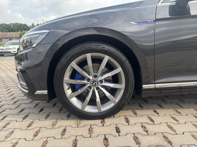 Volkswagen PASSAT 1.4 TSI GTE ZWENK.TREKHAAK/LEDER/ACC/CAMERA/E-KLEP/IQ-LIGHTS