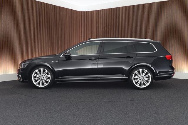 Volkswagen PASSAT Variant 1.5 TSI 150pk DSG 2x R-Line Panoramadak Leder Camera Stoelverwarming Virtual Cockpit