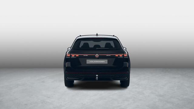 Volkswagen PASSAT Variant 1.5 eHybrid R-Line Edition 272 PK DSG Black Style, leder, massagestoelen, stoelventilatie, head-up, trekhaak, panoramadak, 360 graden camera