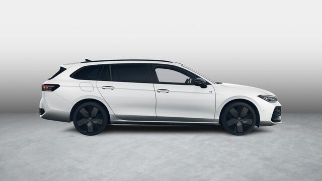 Volkswagen PASSAT Variant 1.5 eHybrid R-Line Edition 272 PK DSG Black Style, leder, massagestoelen, stoelventilatie, head-up, trekhaak, panoramadak, 360 graden camera