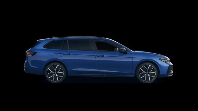 Volkswagen PASSAT Variant 1.5 eHybrid R-Line Edition 272PK DSG Black Style, Leder, Head-up, Keyless, 'Harman Kardon', Trekhaak, Koplampverlichting matrix-led, Massage Voorstoelen, Verwarmbare voorstoelen en buitenste achterstoelen, Head up Display