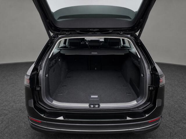 Volkswagen PASSAT Variant 1.5 eTSI 150pk DSG Business · Camera · Keyless · Apple/Android Car Play · Elek. Voorstoel · Elek. Achterklep · 17'' Inch · Garantie t/m 28-03-2028 of 100.000km