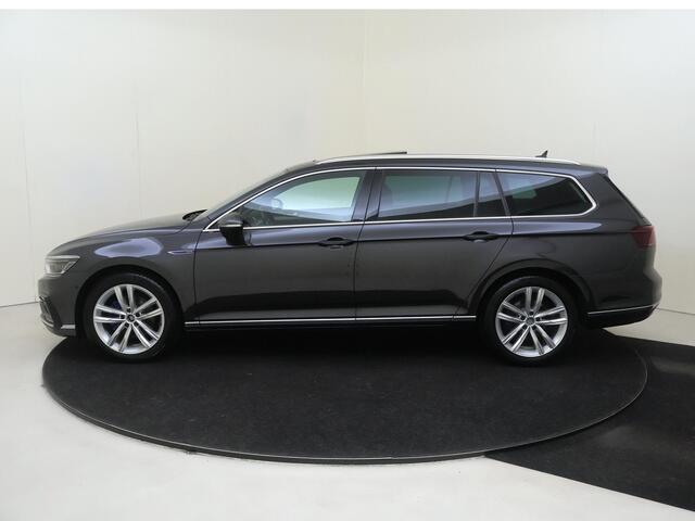 Volkswagen PASSAT Variant 1.4 TSI PHEV GTE Business | SoH 100% | Panoramadak | Trekhaak | Achteruitrijcamera | Bestuurdersstoel met memory | Matrix LED verlichting | Keyless | Adaptieve cruise control | Dodehoekdetectie | Stoelverwarming | Sfeerverlichting |