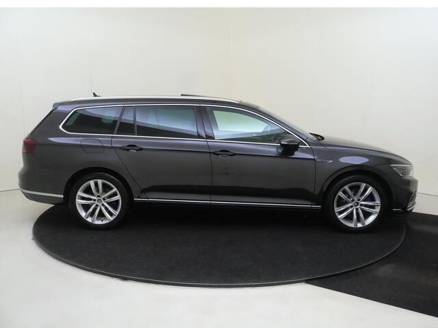 Volkswagen PASSAT Variant 1.4 TSI PHEV GTE Business | SoH 100% | Panoramadak | Trekhaak | Achteruitrijcamera | Bestuurdersstoel met memory | Matrix LED verlichting | Keyless | Adaptieve cruise control | Dodehoekdetectie | Stoelverwarming | Sfeerverlichting |