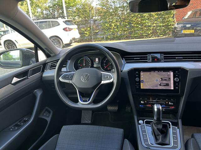 Volkswagen PASSAT Variant 1.4 TSI PHEV GTE Business 94,8 SOH!! // // LED // ADAP. CRUISE // NAVI + CARPLAY // CAMERA // PDC V+A // ERGO COMFORT STOEL