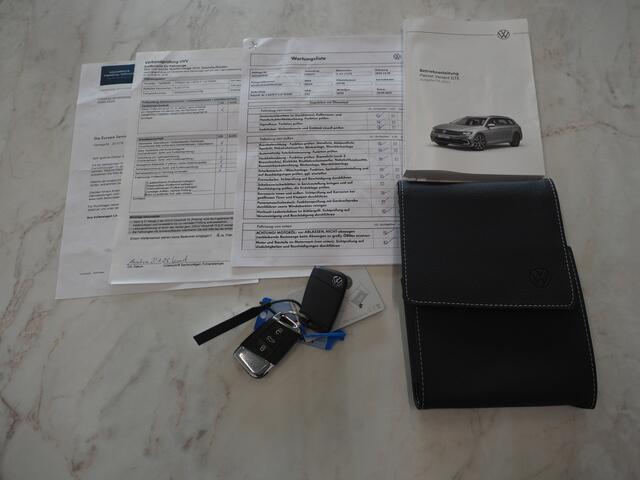 Volkswagen PASSAT Variant 1.4 TSI PHEV GTE | Panoramadak | Trekhaak | 360 | Massage | Memory | Keyless | Adaptive Cruise