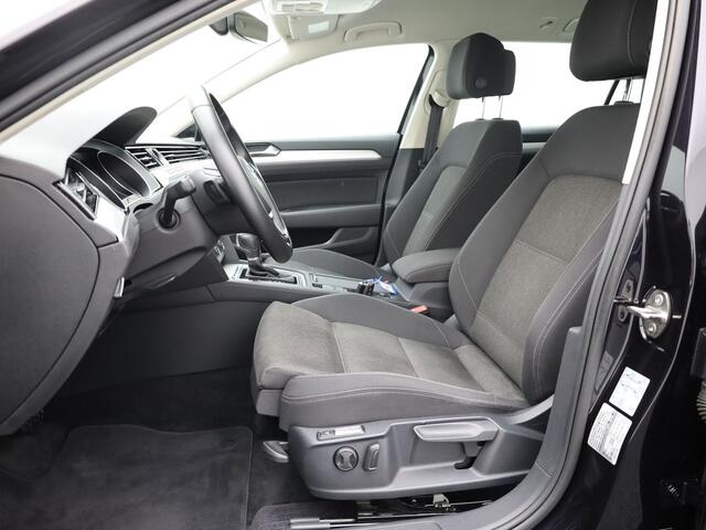 Volkswagen PASSAT Variant 1.4 TSI ACT 150Pk DSG Highline | Trekhaak wegkl. | Stoelverw. | Prijs Rijklaar!!