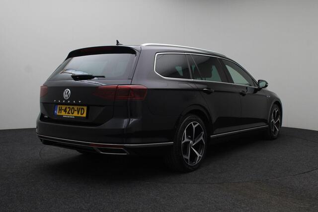 Volkswagen PASSAT Variant 1.4 TSI PHEV GTE Business 2020 | Dealer Onderhouden | Trekhaak Afneembaar | Carplay | Achteruitrij Camera | Elektrische Achterklep | Digitaal Dashboard | Adaptive Cruise | DAB Radio | 2 Sleutels