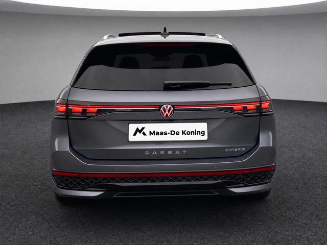 Volkswagen PASSAT Variant 1.5eHybrid 200kW/272PK R-Line · Panoramadak · Trekhaak · 360°Camera + Parkeersensoren · Garantie t/m 11-11-2030 of 100000km.