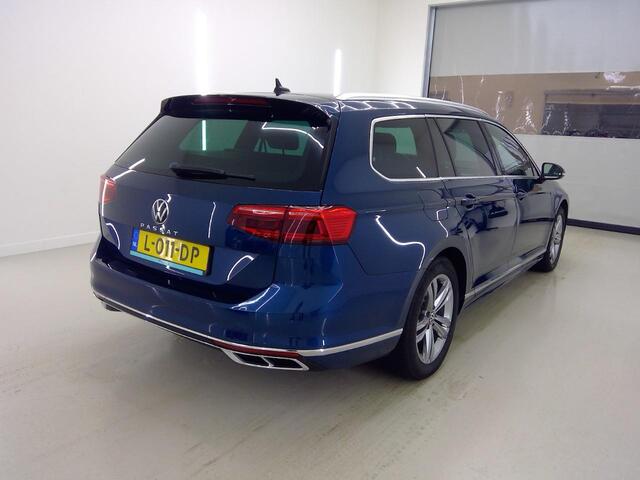 Volkswagen PASSAT Variant 2.0 TDI 150PK DSG R-Line NL-AUTO PANO | H-LEER | LED | ADAPT. CRUISE | ECC