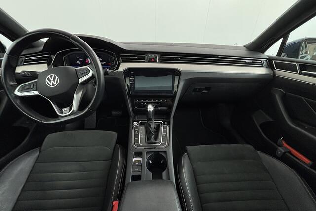 Volkswagen PASSAT Variant 2.0 TDI 150PK DSG R-Line NL-AUTO PANO | H-LEER | LED | ADAPT. CRUISE | ECC