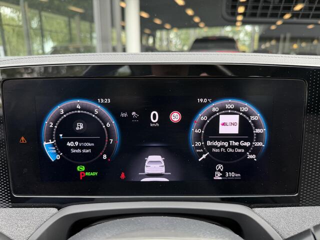 Volkswagen PASSAT Variant 1.5 eTSI Automaat 150PK | Stoel- en stuurverwarming | Adaptieve Cruise Control | Achteruitrijcamera + sensoren | Dodehoekdetectie