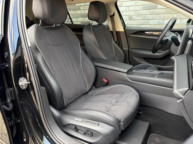 Volkswagen PASSAT VARIANT 1.5 eHYBRID BUSINESS - TREKH. - HUD - CAMERA